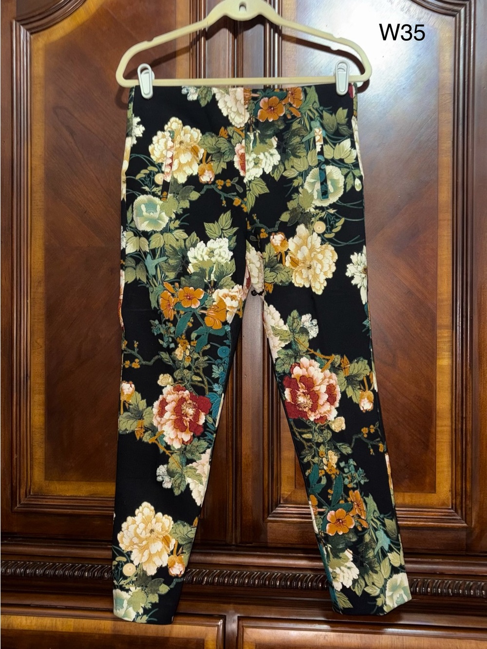 Chico's Black Skinny Jeans with Multicolor Floral Print